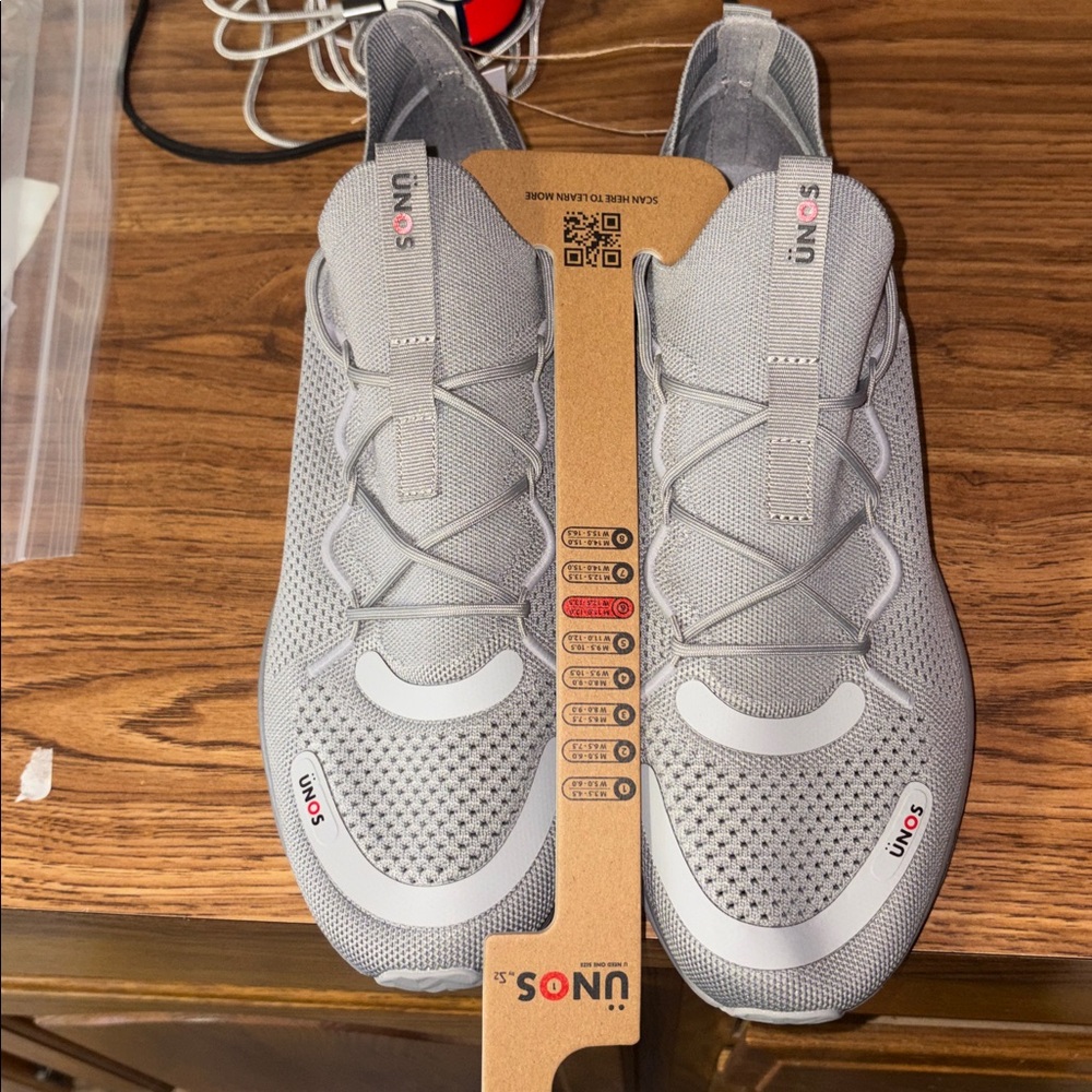Unos shoes